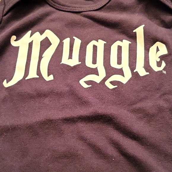 Harry Potter "Muggle" onesie/bodysuit - Picture 3 of 3